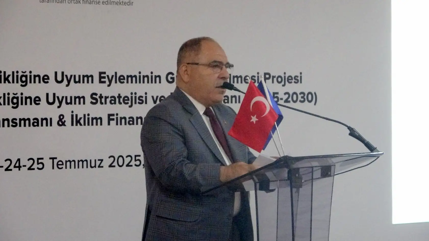 Muğla'da 'Yerel iklim değişikliğine uyum stratejileri ve eylem planları' çalıştayı başladı