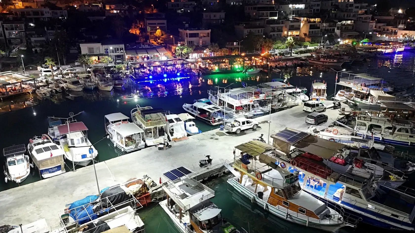 Bodrum'da aydınlatma yenileme çalışmaları devam ediyor