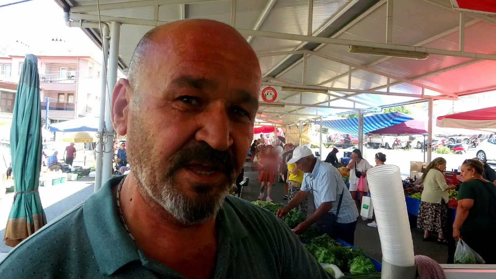 Muğla'da sıcaktan bunalan vatandaşlar kar helvasıyla serinliyor