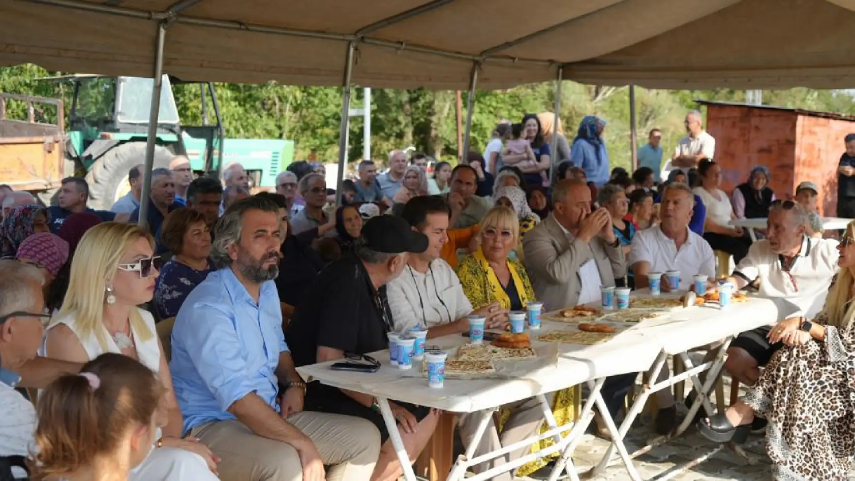 Safiye Soyman Gözyaşlarını Tutamadı! Oğlu İçin Anlamlı Hayrat