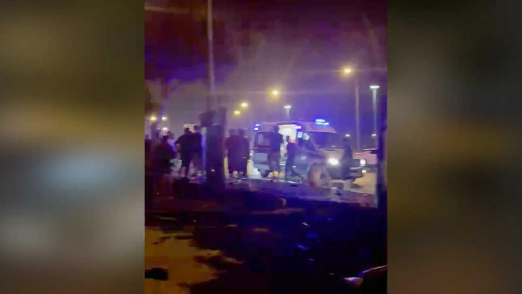 Baba ile oğlunun hayatını kaybettiği aynı kaldırımda yürürken aracın çarptığı genç hayatını kaybetti