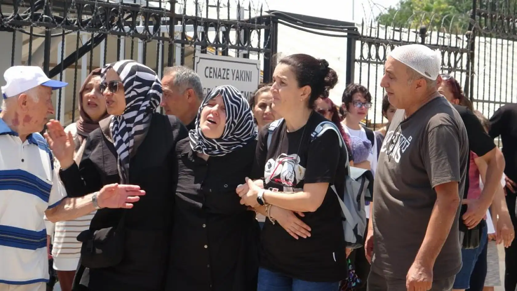 Acılı annenin feryadı yürekleri dağladı