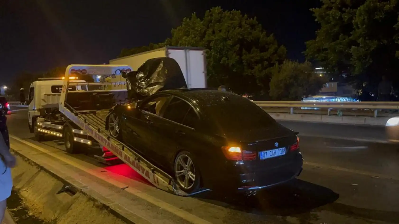 Yaya geçidinden geçerken otomobilin çaptığı Litvanya uyruklu kadın hayatını kaybetti