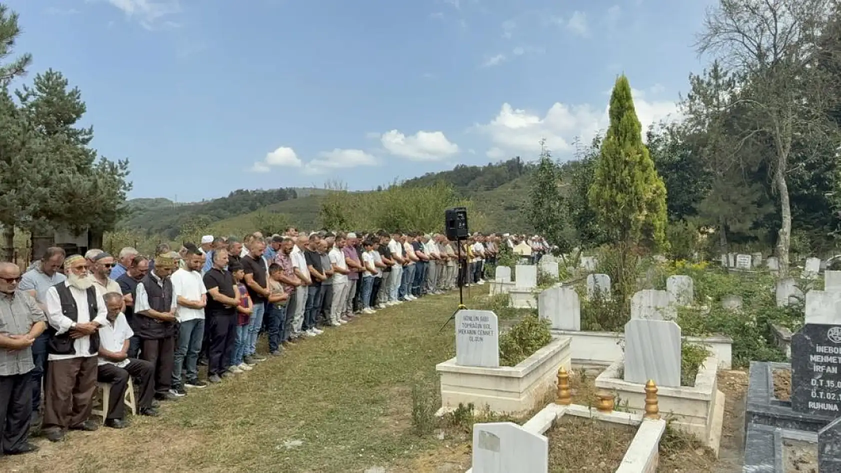 Muğla Akbük Koyu'nda Kaybolan Tatilci Düzce'de Toprağa Verildi