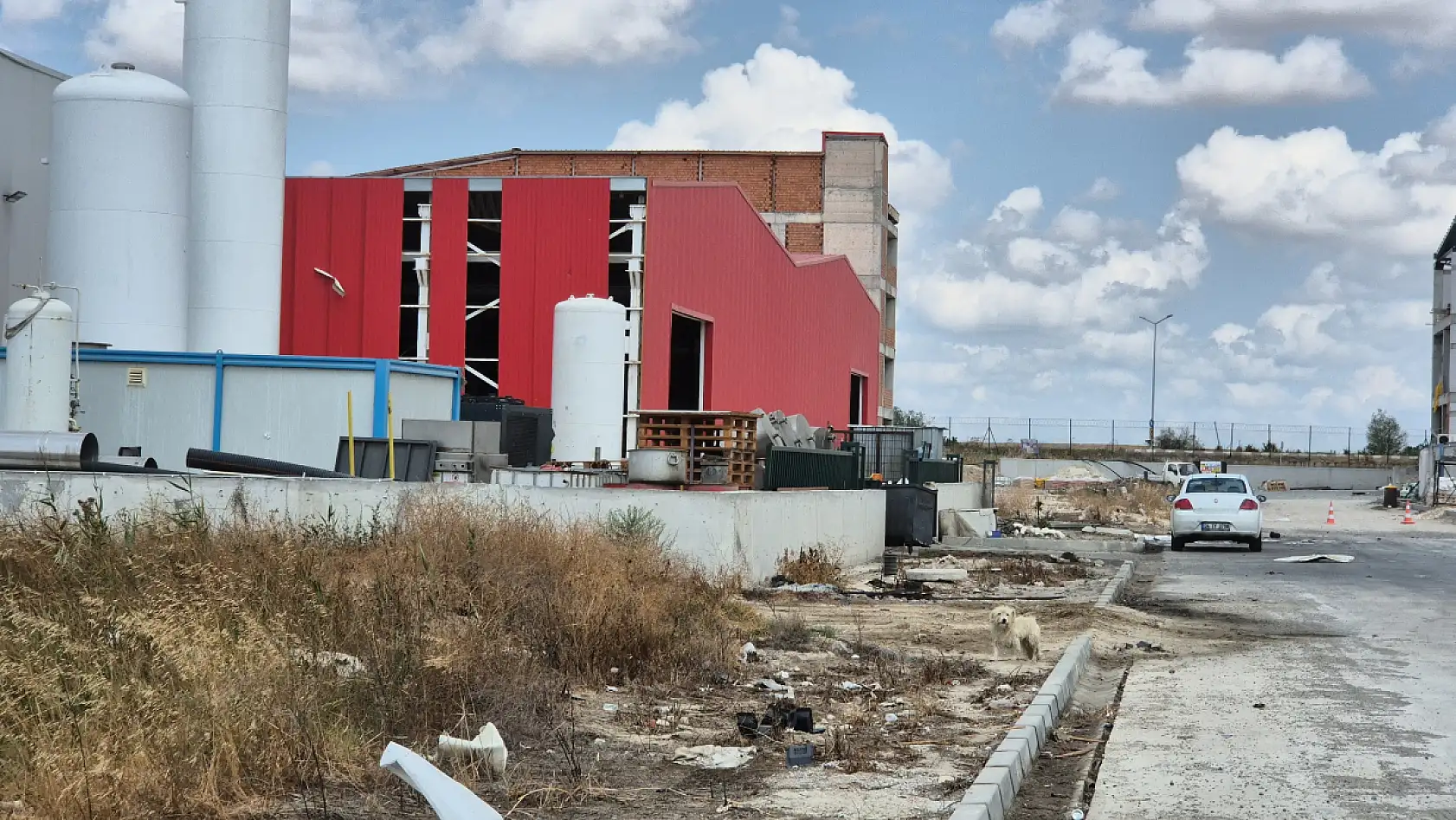 Fabrikada patlama: 2 işçi hayatını kaybetti