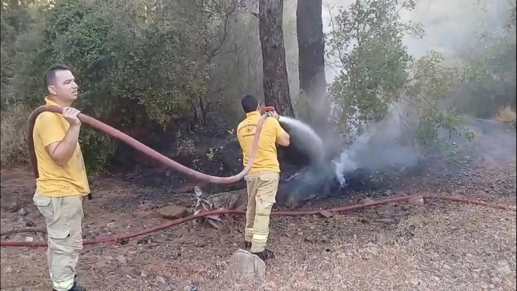 Marmaris'te Yıldırım Kaynaklı Orman Yangını Kontrol Altına Alındı