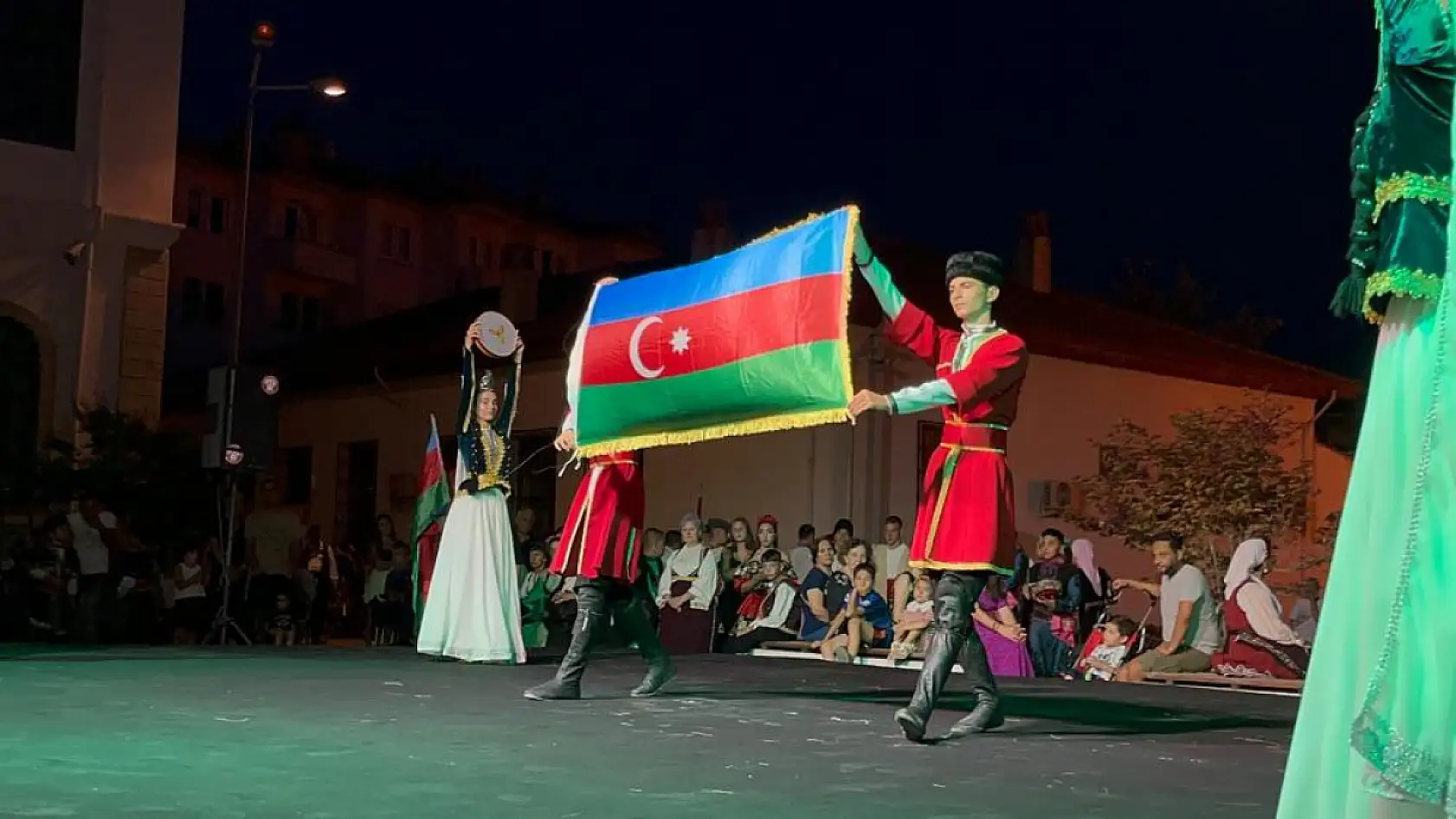 Menteşe'de 'İki Devlet Tek Millet' Coşkusu