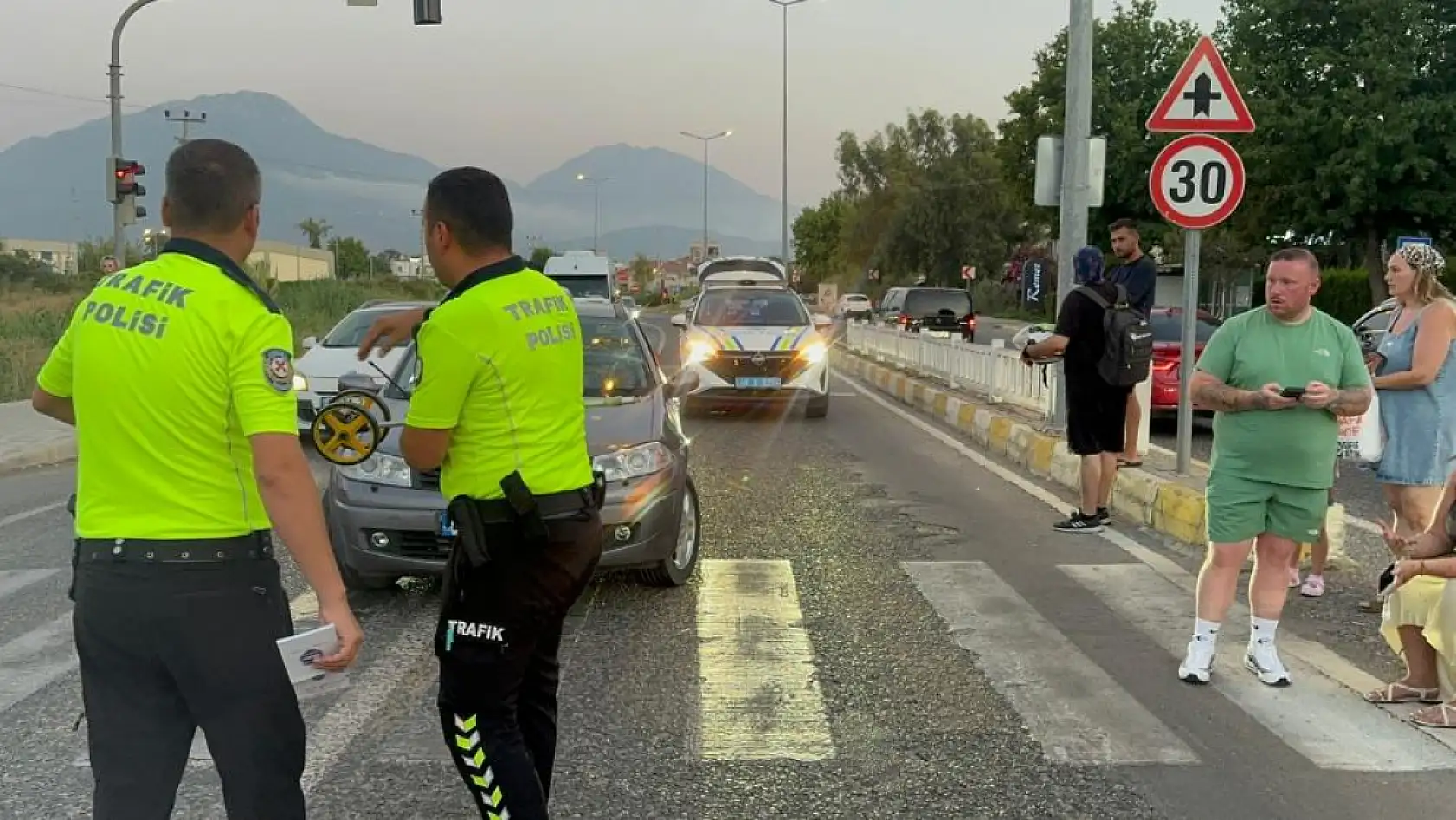 Fethiye'de Yaya Geçidinde İngiliz Kadına Çarpan Sürücü Tutuklandı