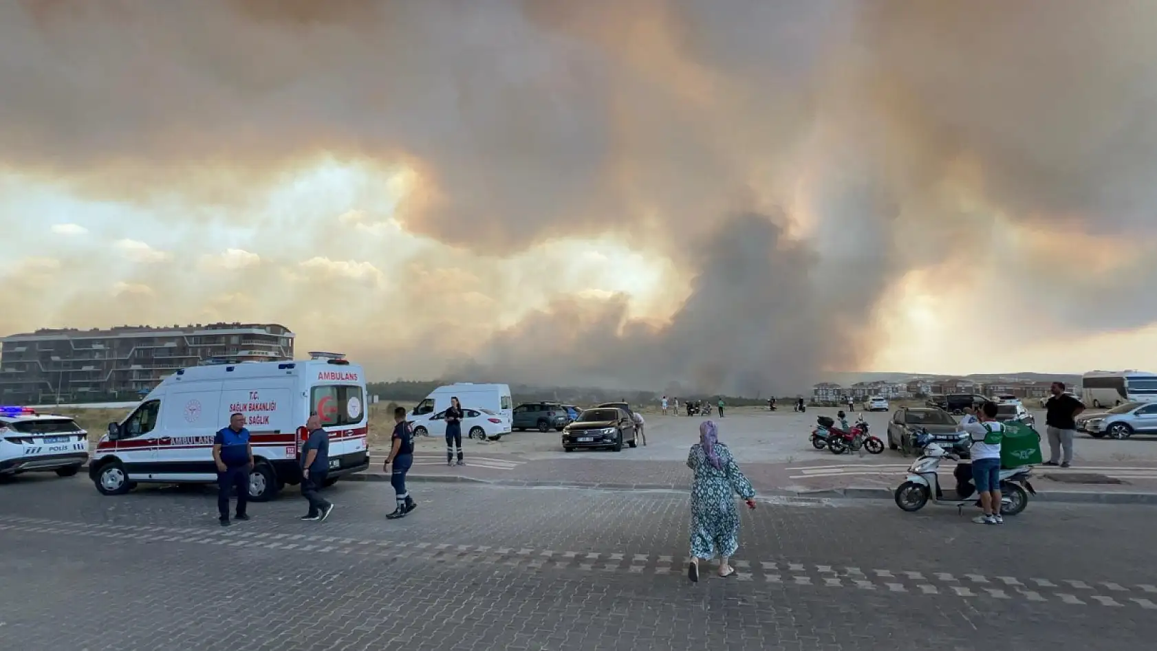 Çanakkale'de orman yangını hastaneye yaklaştı