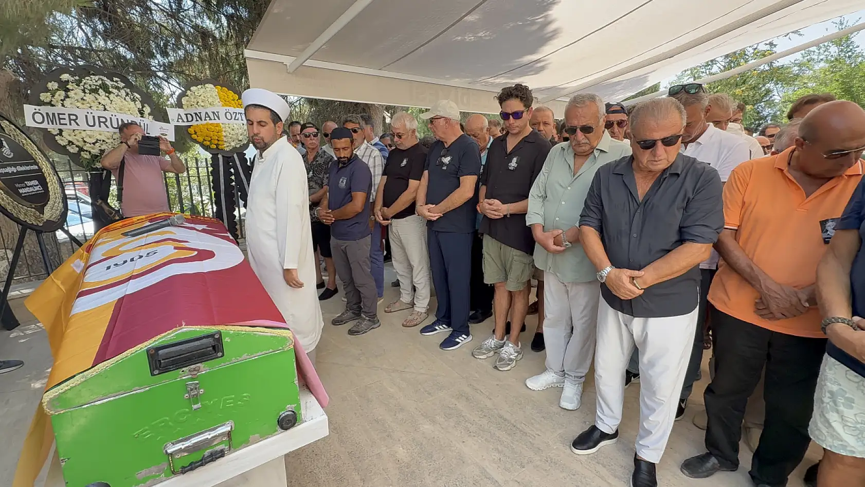 Spor basınının duayeni Ümit Aktan, Bodrum'da son yolculuğuna uğurlandı