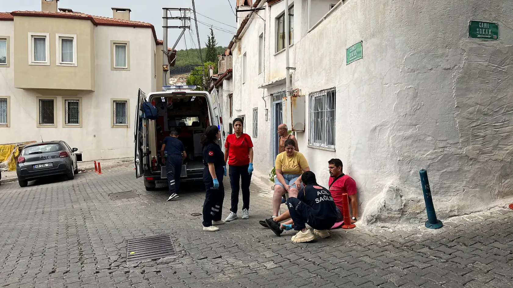 Menteşe'de otomobil ile motosiklet çarpıştı: 2 yaralı