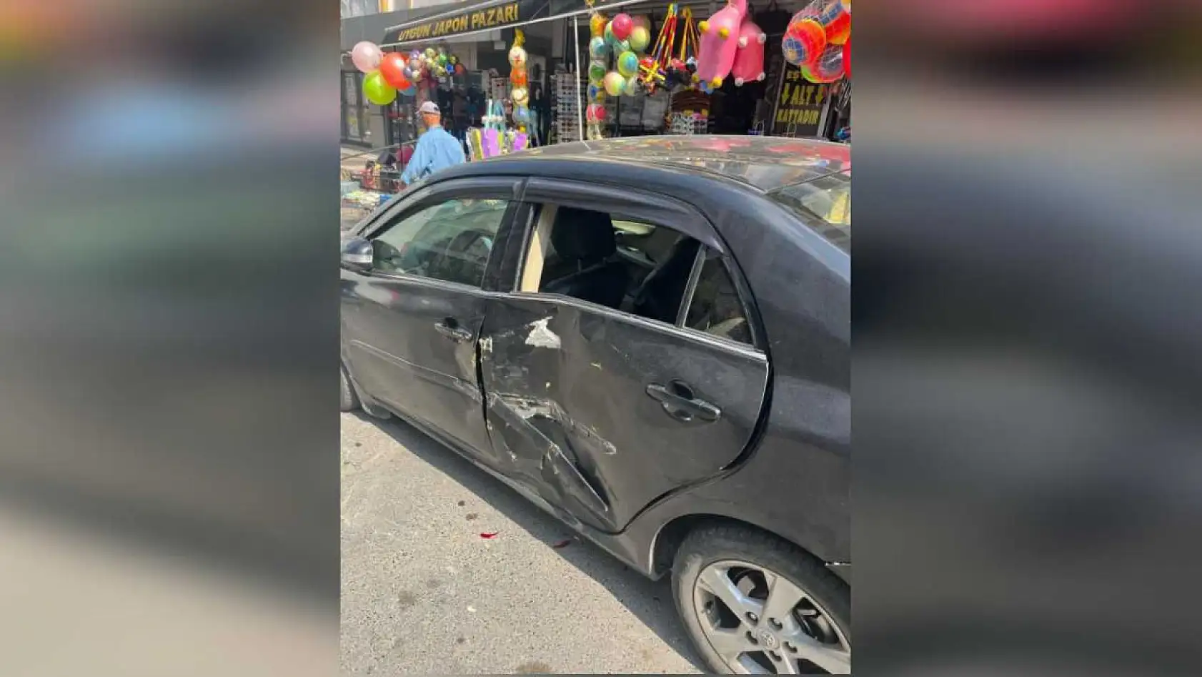 Faciadan dönüldü: Vinç kaydı, yaşlı adam iki torunuyla otomobilin altında kaldı