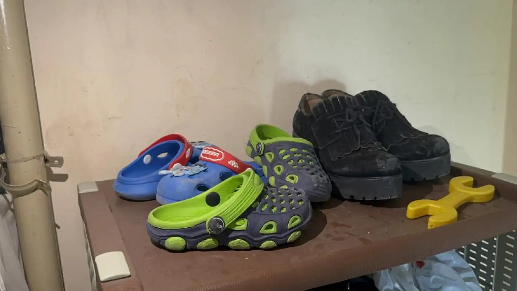 Kan donduran olay: 4 yaşındaki oğlunu boğarak öldürdü, cesediyle 8 saat aynı evde kaldı