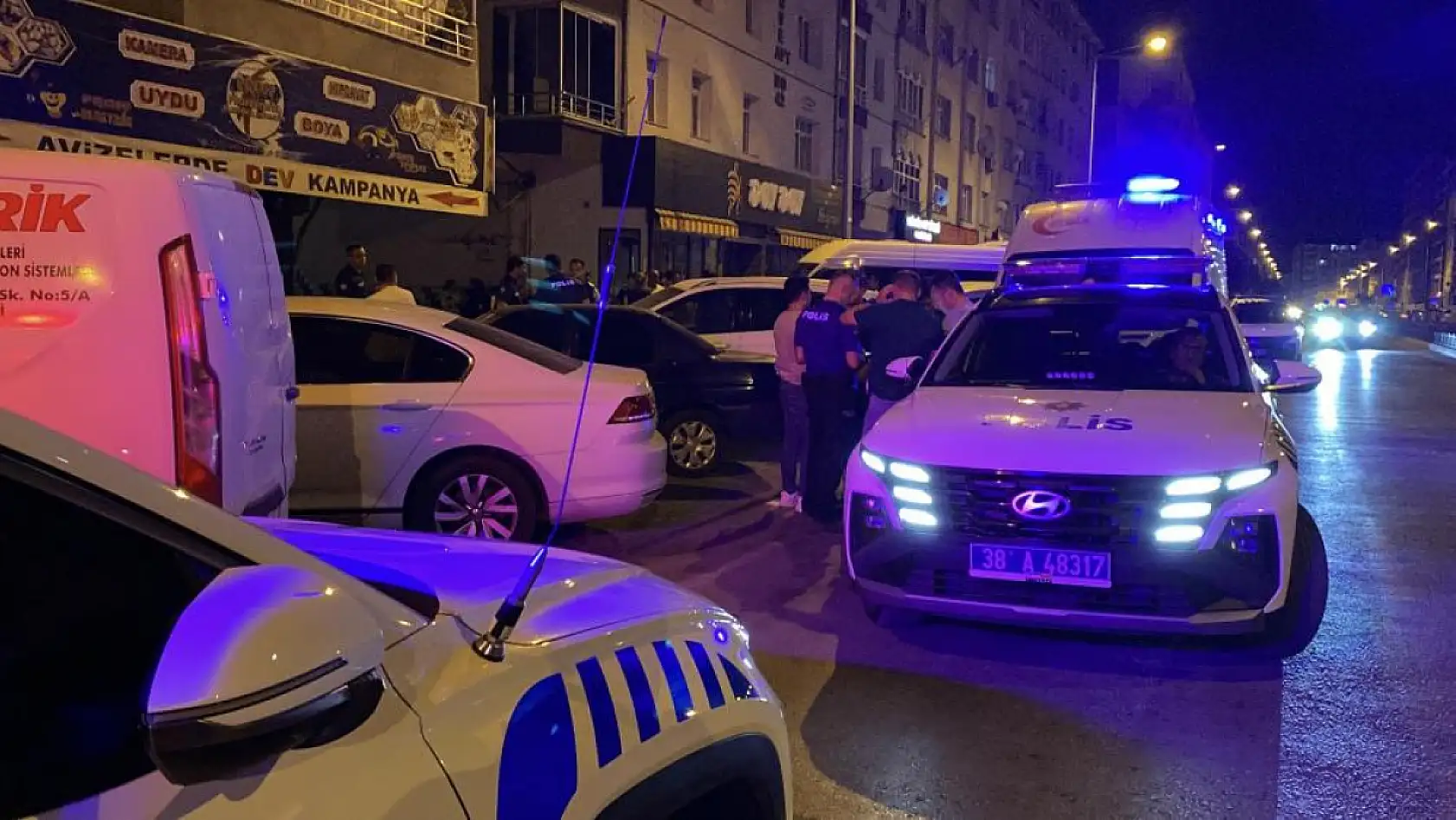 Aile İçi Dehşet: Koca Karısını Öldürüp Kendi Canına Kıydı