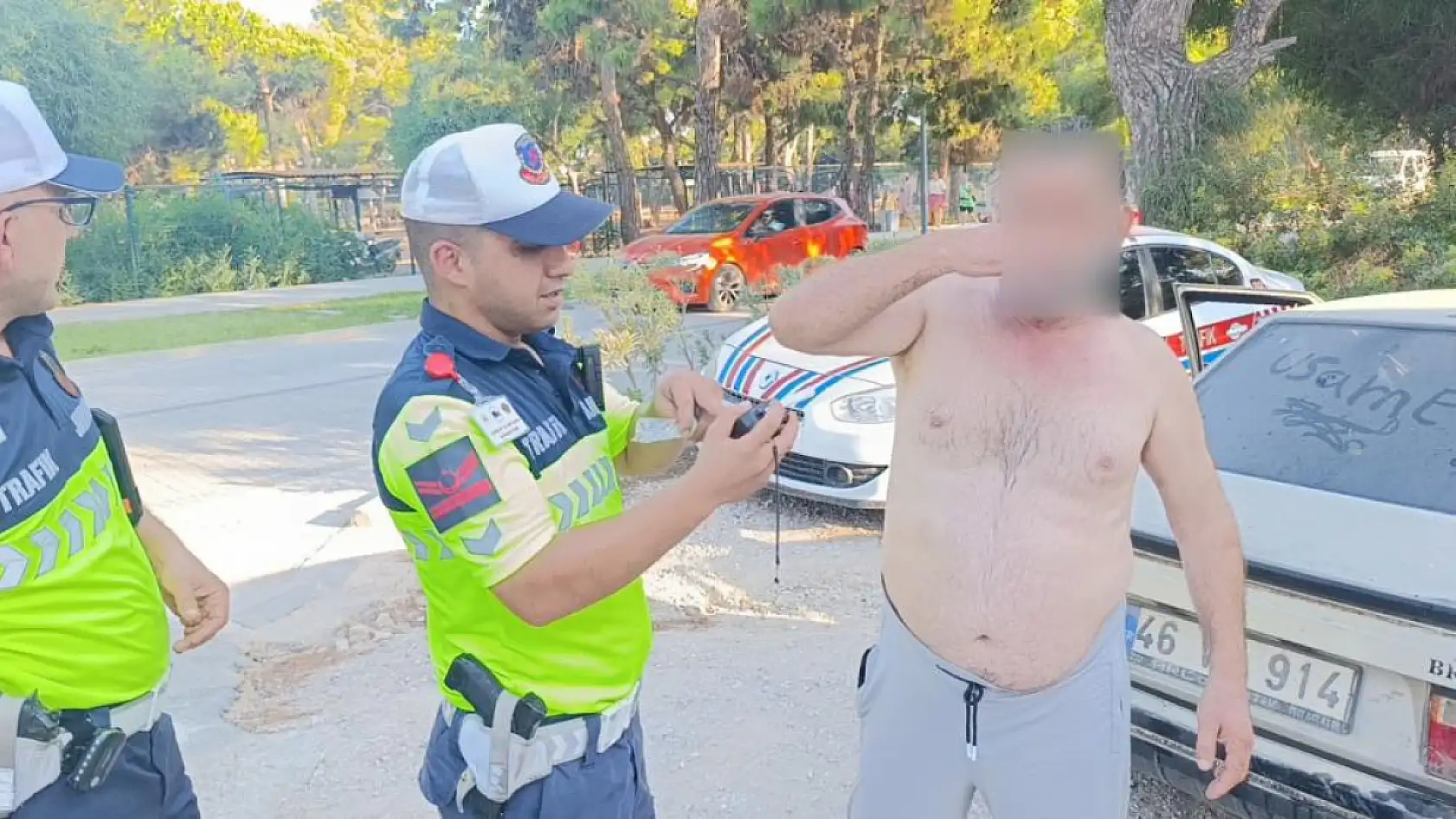 Alkolün etkisini litrelerce su içerek düşürmeye çalıştı, 91 promil alkollü çıktı