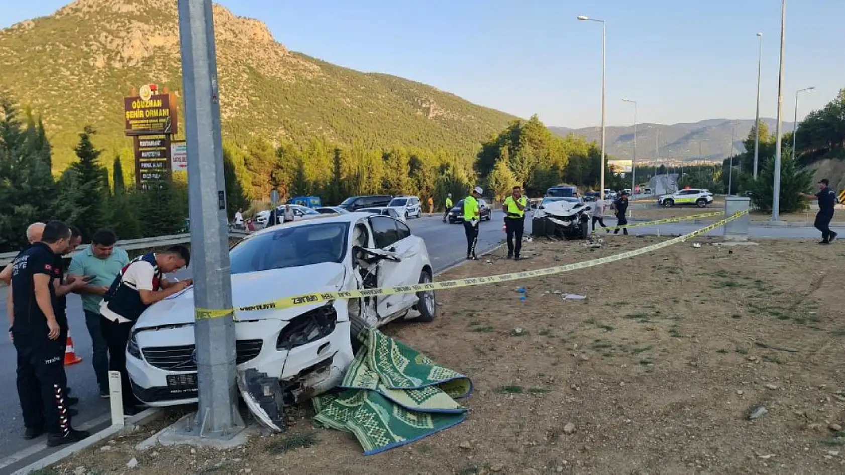 Burdur-Antalya Karayolu'ndaki kazada ağır yaralanan yaşlı adam hayatını kaybetti