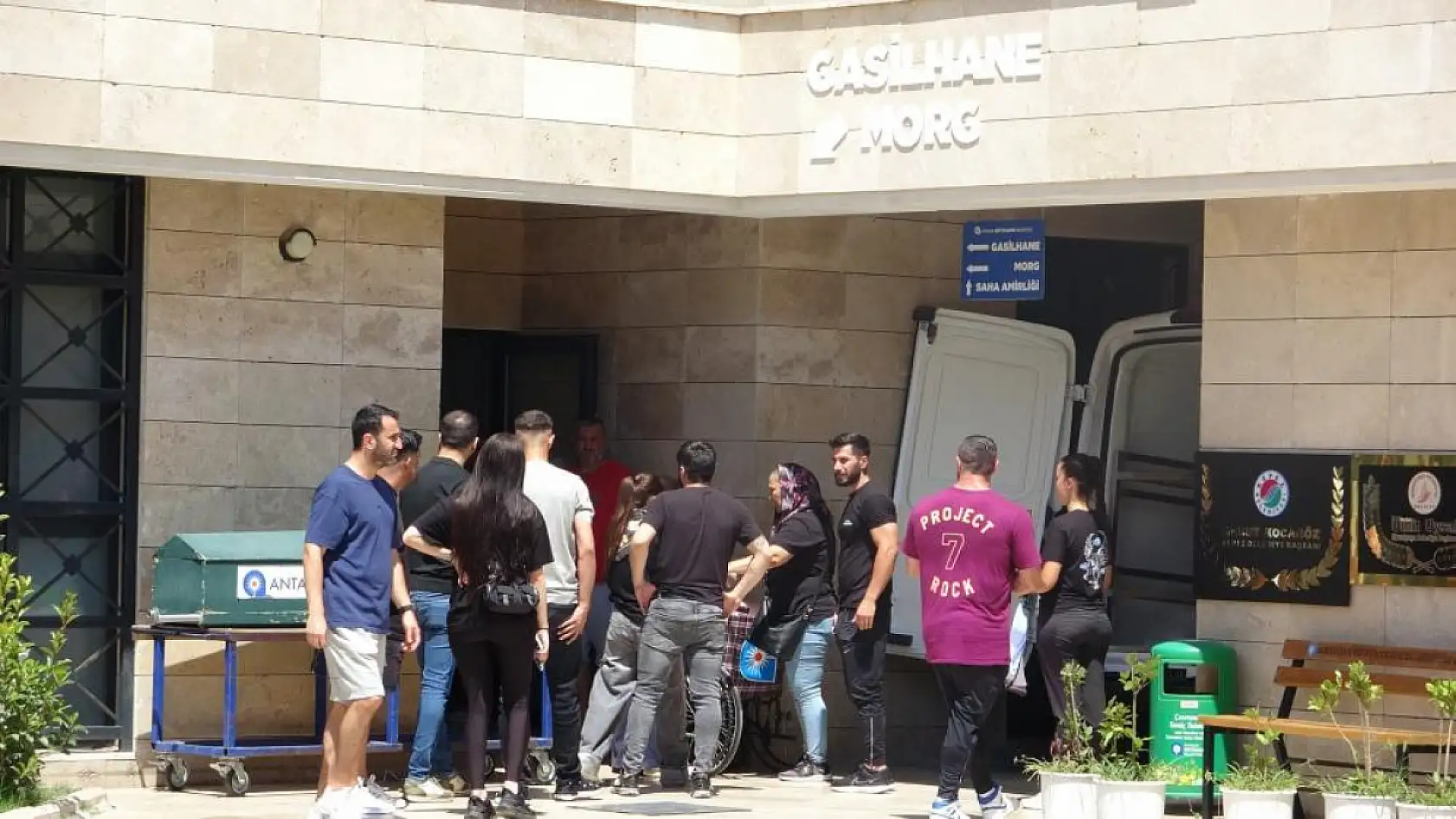 Fenomen Deniz Servan Narin'in annesinin gözyaşları sel oldu: 'Annem, ben geldim'