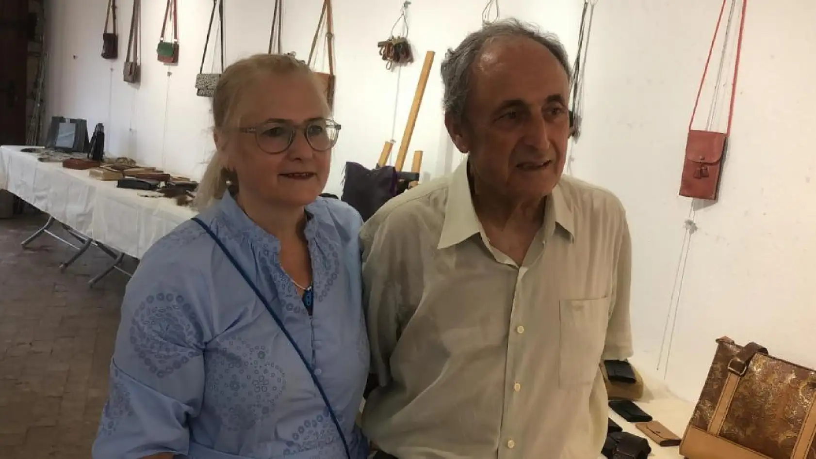 Datça'ya yerleşti, deriden sanata uzanan yolculuğa çıktı