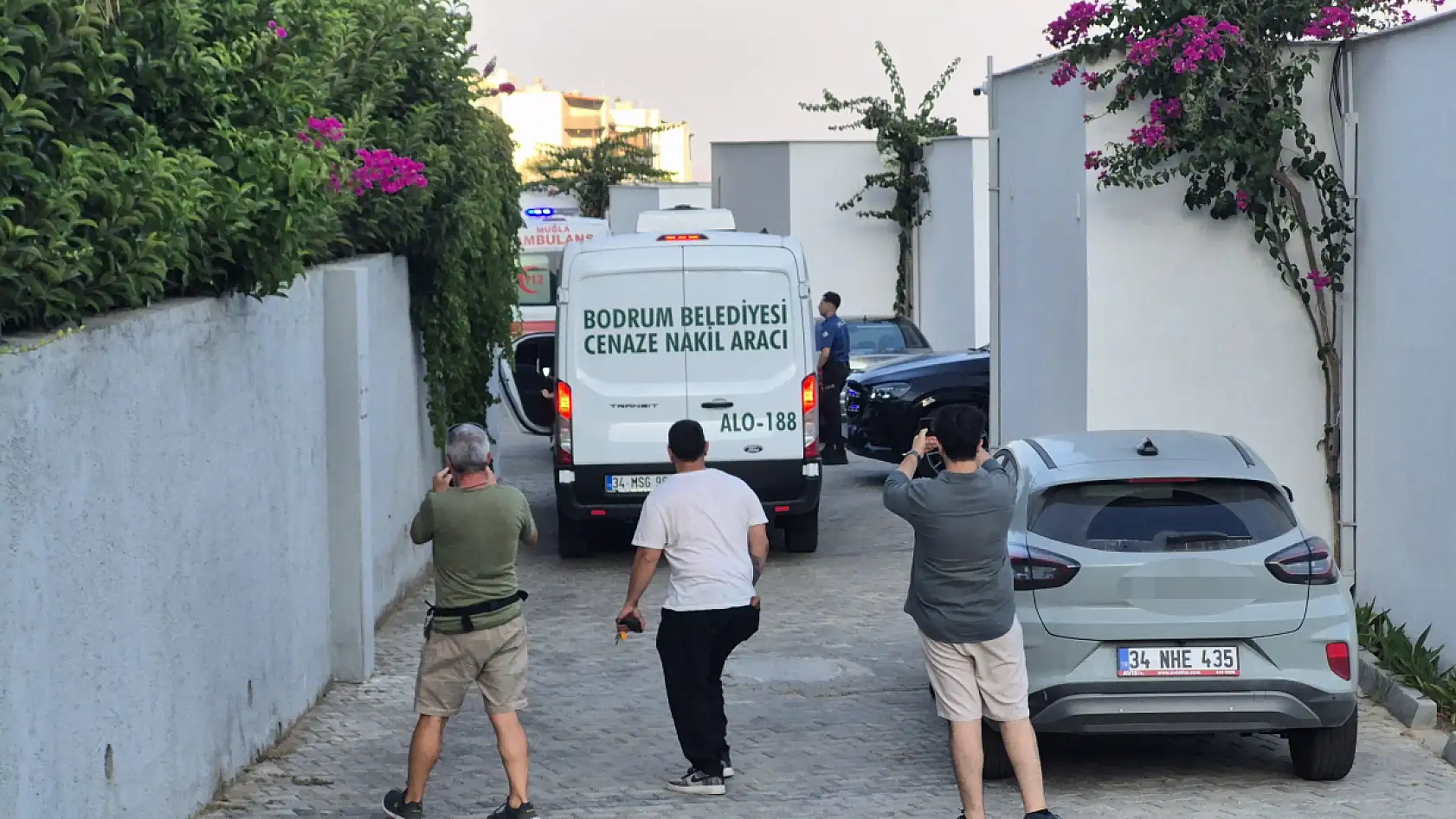 Bodrum'da genç çift evde başlarından vurulmuş halde ölü bulundu