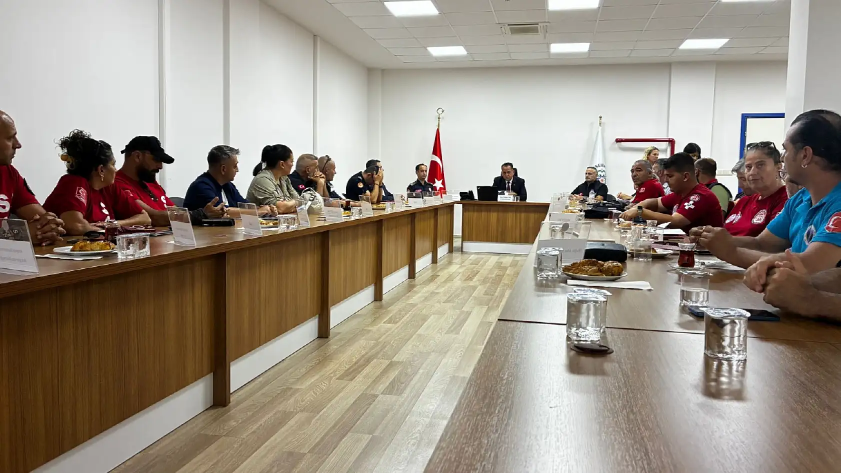 Muğla'da Enkaz Eğitim Alanı ve Köpek Eğitim Merkezi için toplantı düzenlendi