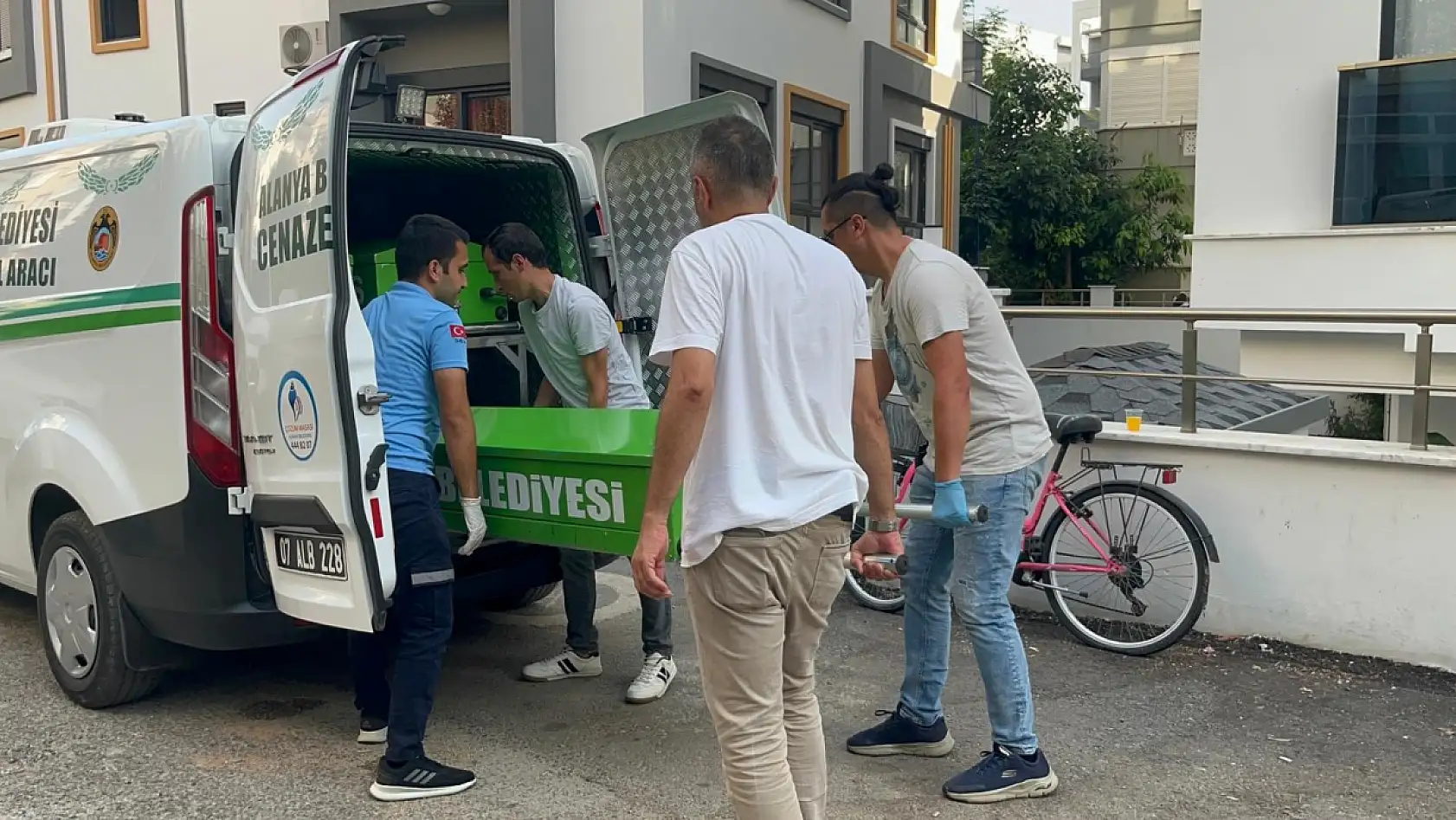 Kiralık evde cinayet işleyip yakalandı