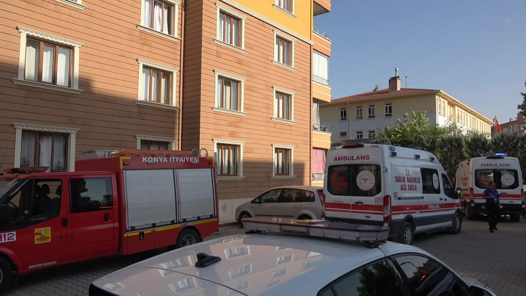 Kötü koku ihbarına giden ekipler yaşlı adamı ölü buldu