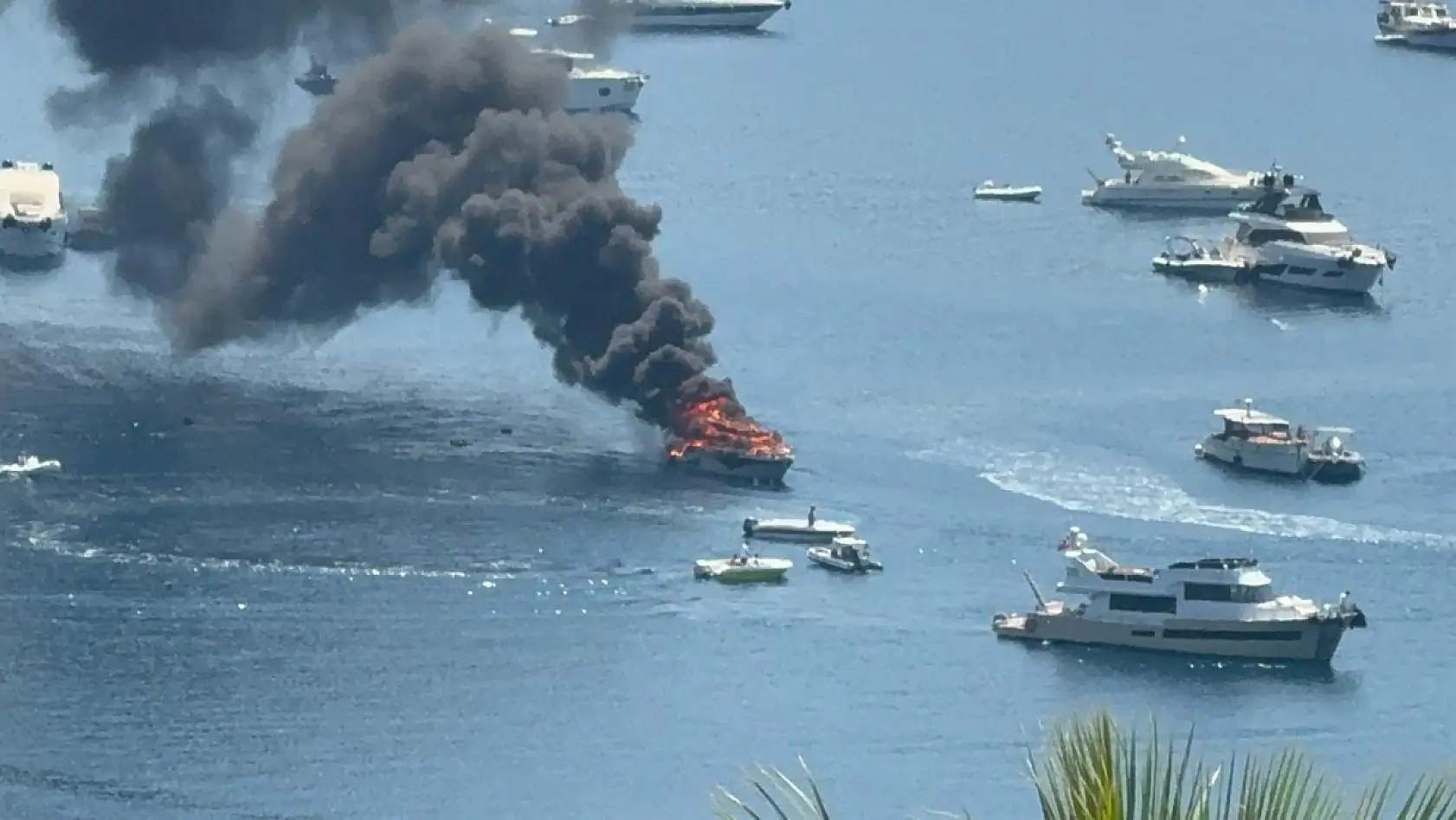 Bodrum'da tekne yangını