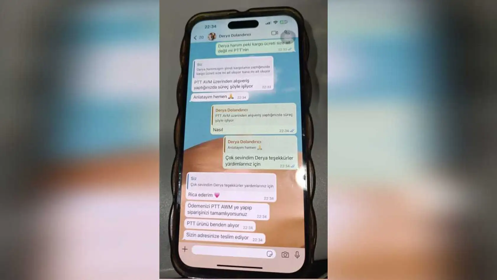 Sosyal Medya Dolandırıcılığı: Yeni Evli Çift Birikimini Kaybetti