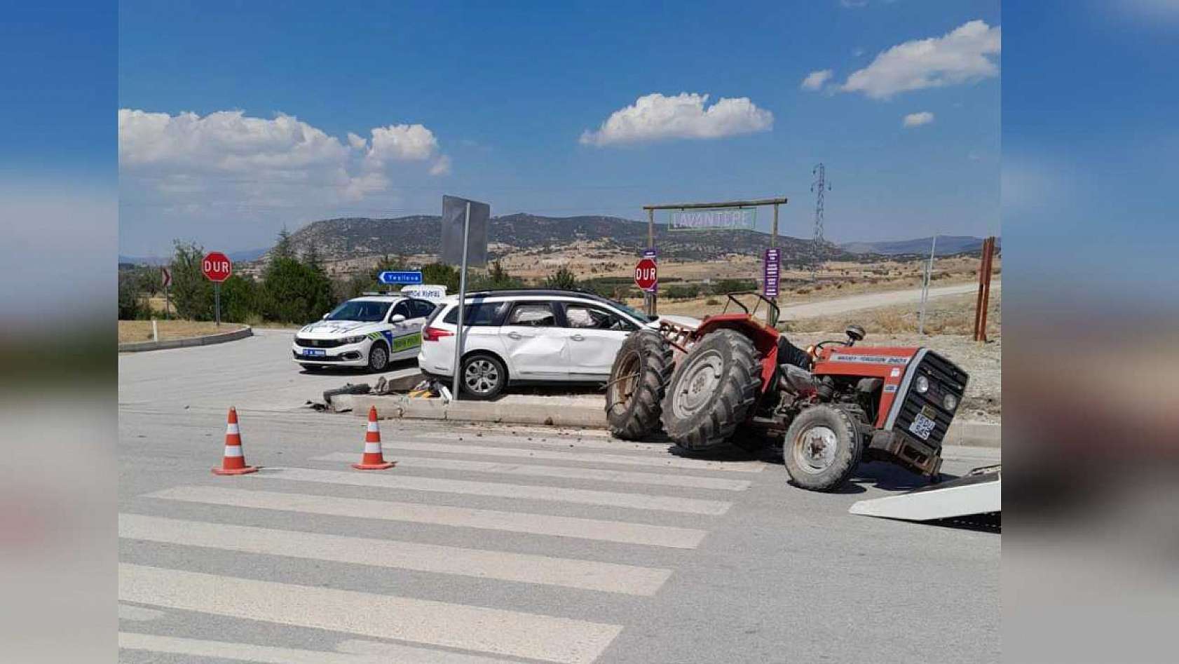 Kavşakta Feci Çarpışma! 6 Yaralı, 1'inin Durumu Kritik