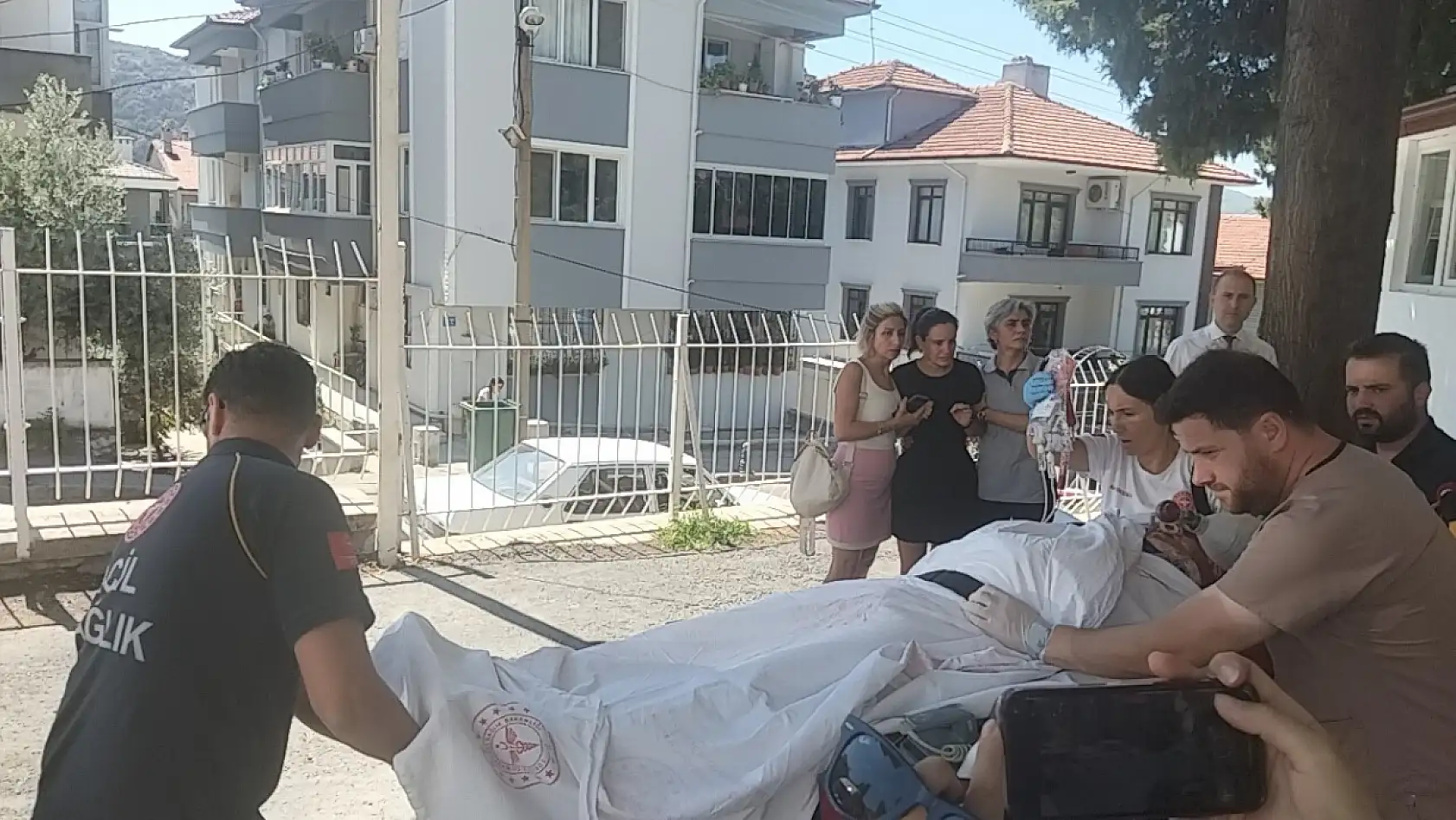 Silahla yaralanan güvenlik görevlisi kapsamlı tedavi için Muğla EAH'a sevk edildi