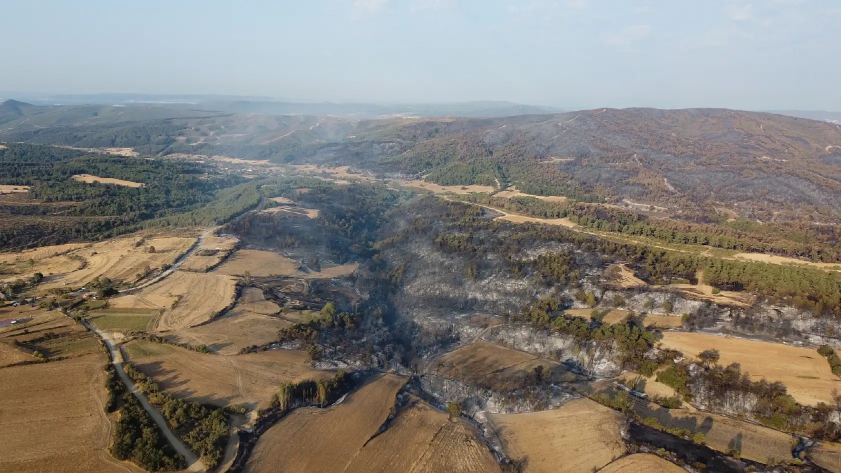 Gelibolu'da çıkan orman yangınının verdiği tahribat dron ile görüntülendi