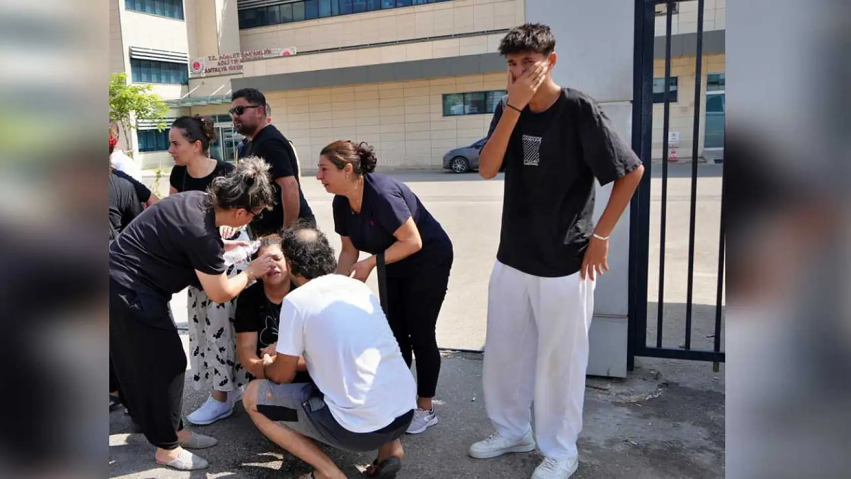 Pastane cinayetinde öldürülen gencin abisinin feryatları yürekleri yaktı: 'Abi ben geliyorum de ne olur'