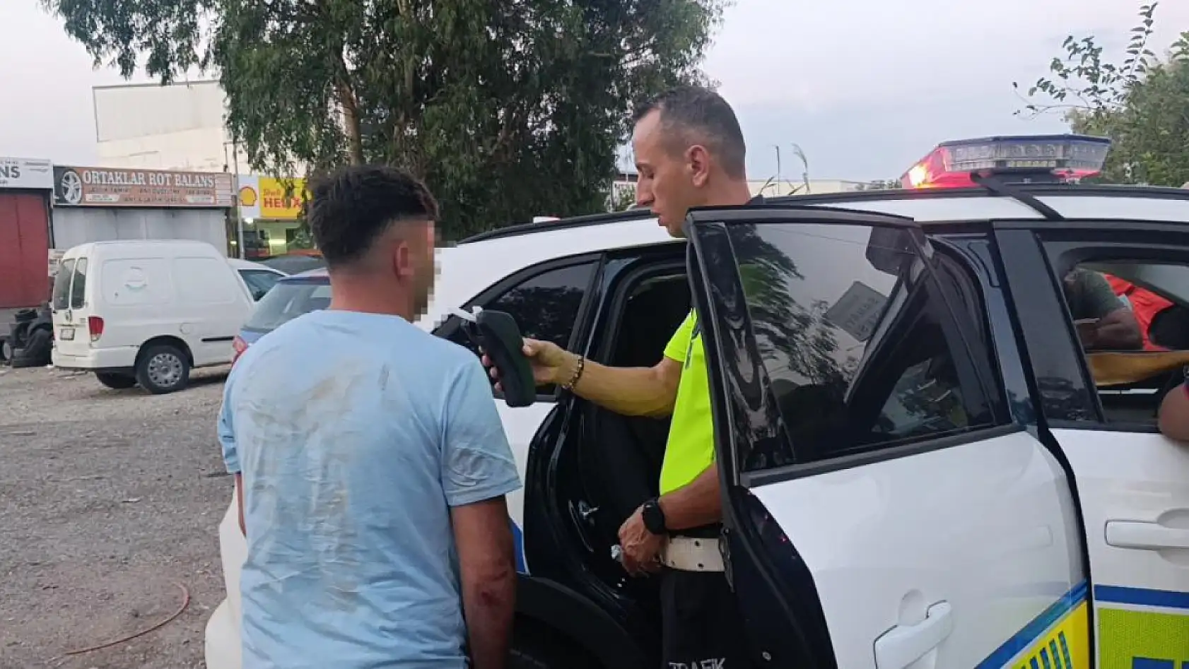 Yaralı Motosiklet Sürücüsü Hastaneye Gitmeyi Reddetti, 104 Promil Alkollü Çıktı
