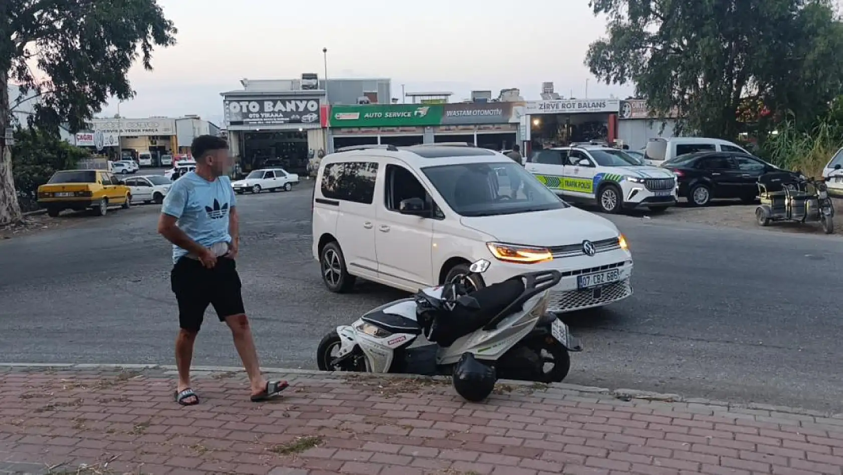 Yaralı Motosiklet Sürücüsü Hastaneye Gitmeyi Reddetti, 104 Promil Alkollü Çıktı