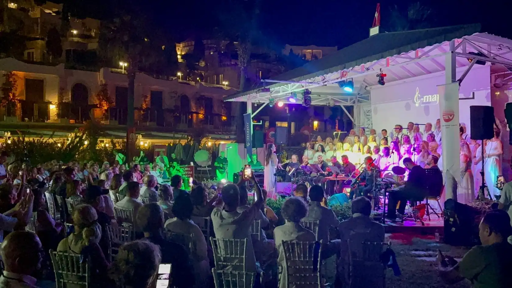 C-majör'den Bodrum'da anlamlı konser