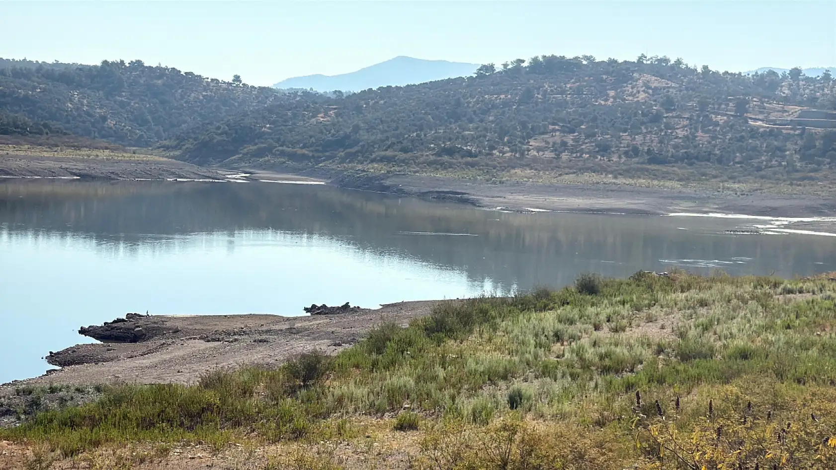 Bodrum'da musluklar kurudu, baraj suyu tarlalara aktı