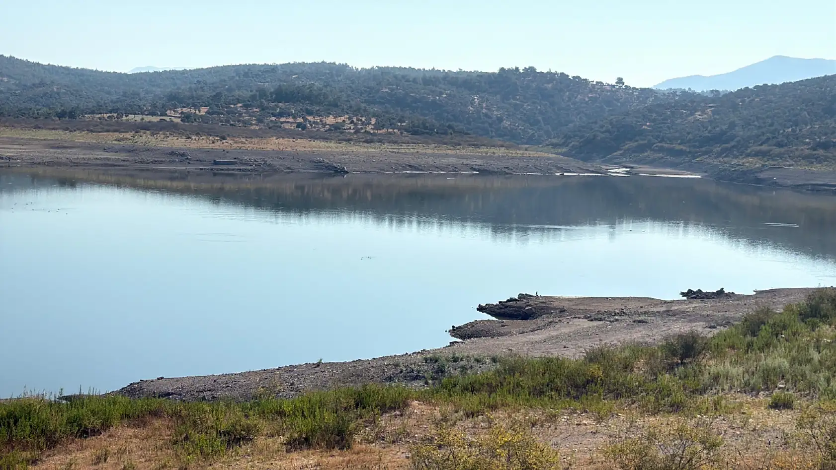 Bodrum'da musluklar kurudu, baraj suyu tarlalara aktı