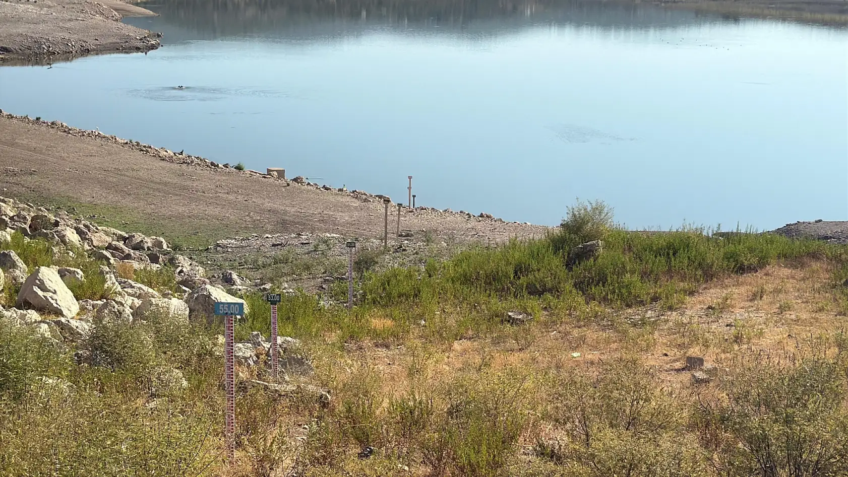 Bodrum'da musluklar kurudu, baraj suyu tarlalara aktı
