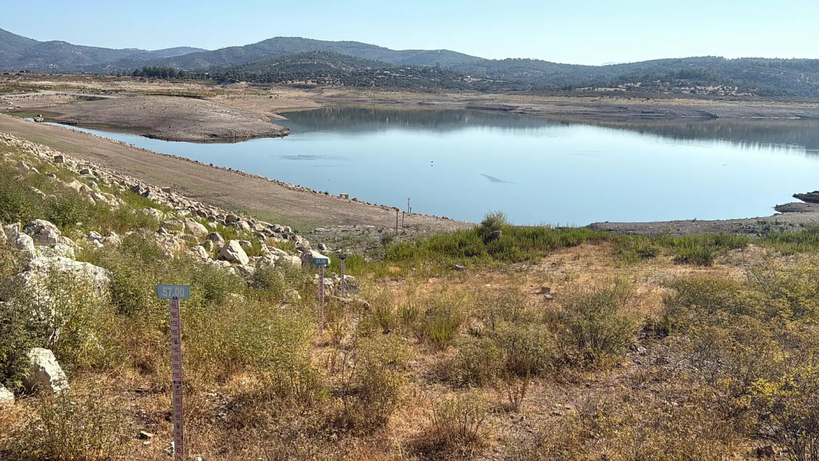 Bodrum'da musluklar kurudu, baraj suyu tarlalara aktı