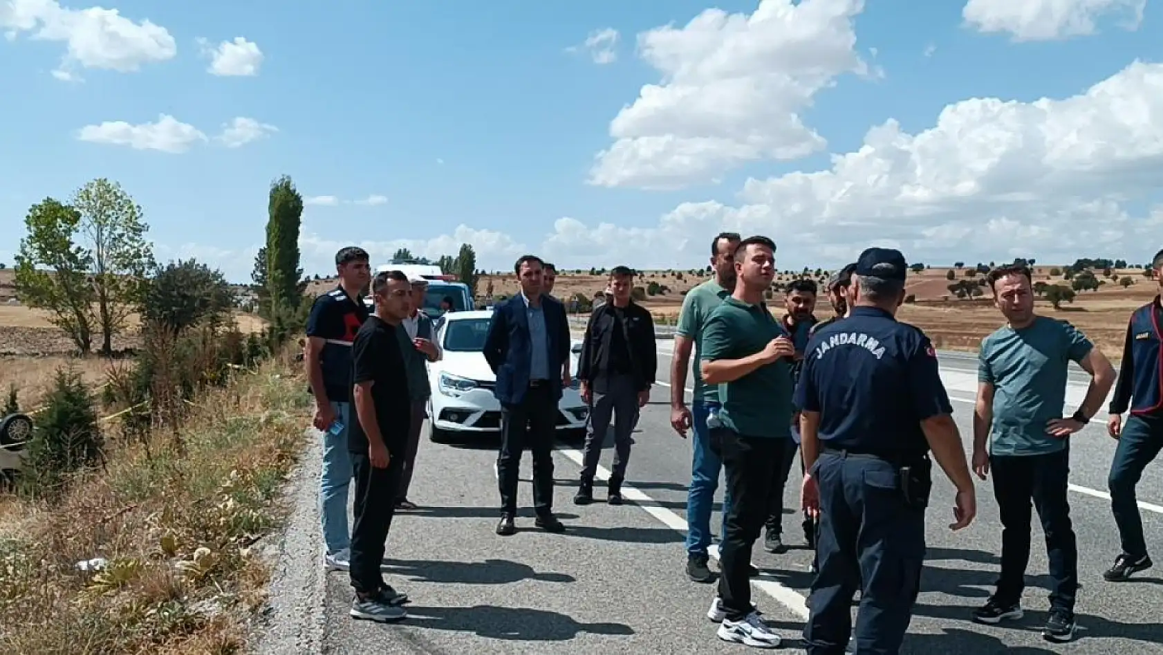 Yol Kontrolü Yapan Jandarma Uzman Çavuş Takla Atan Araç Altında Kalarak Şehit Oldu