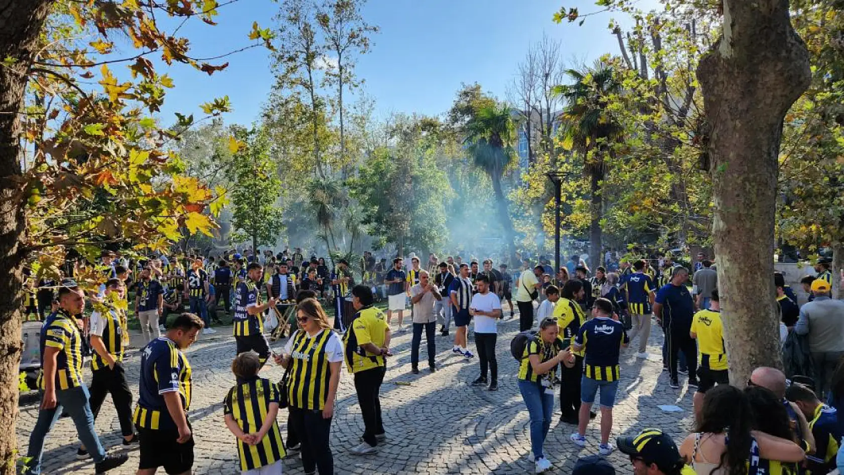 Fenerbahçe taraftarından Trabzonspor maçına yoğun ilgi