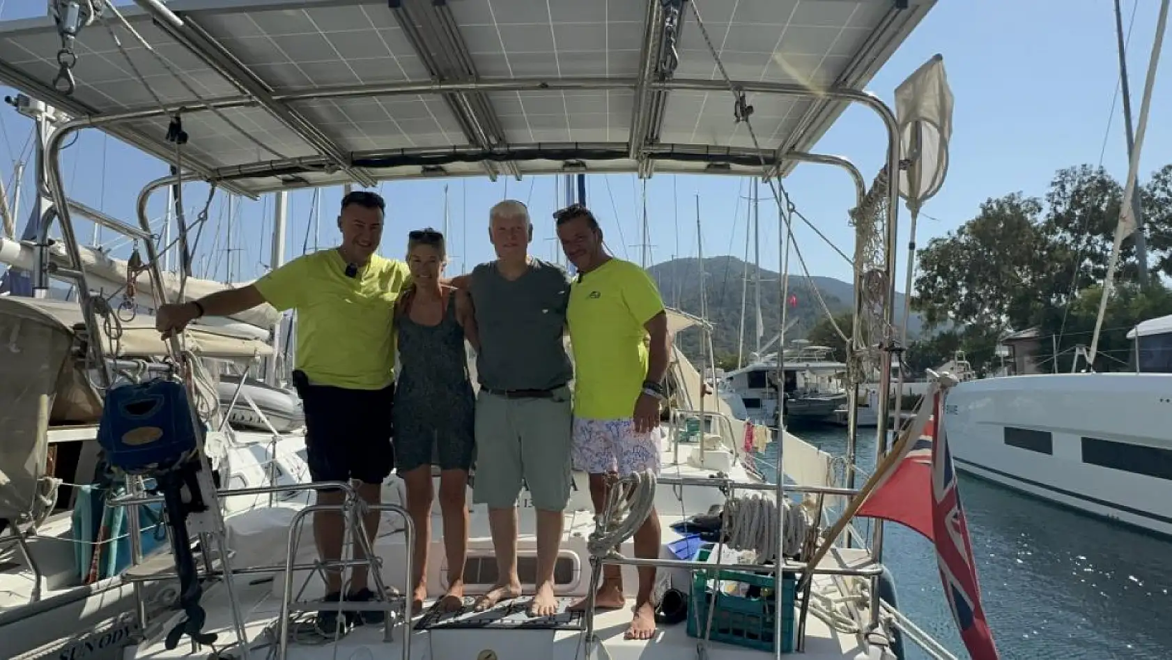 Marmaris'te Eşek Arısı Soktu, Kalp Krizi Geçiren İngiliz Denizci Kurtarıldı