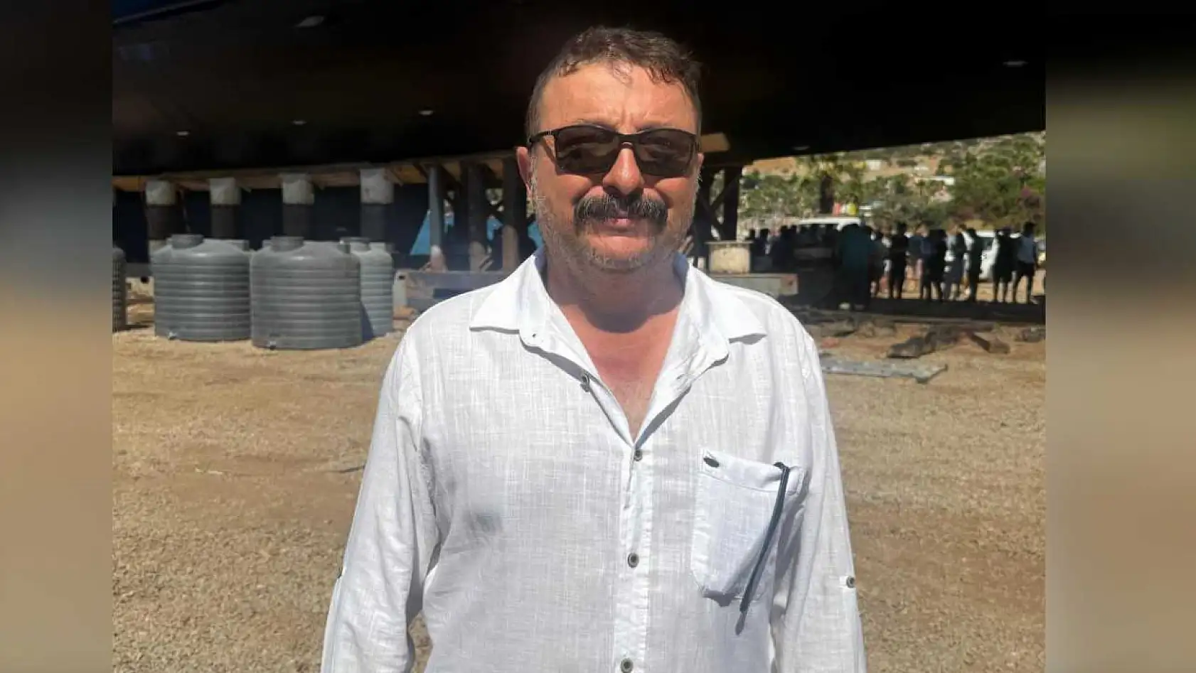 Bodrum'da 978 milyon liralık dev yelkenli suya indirildi