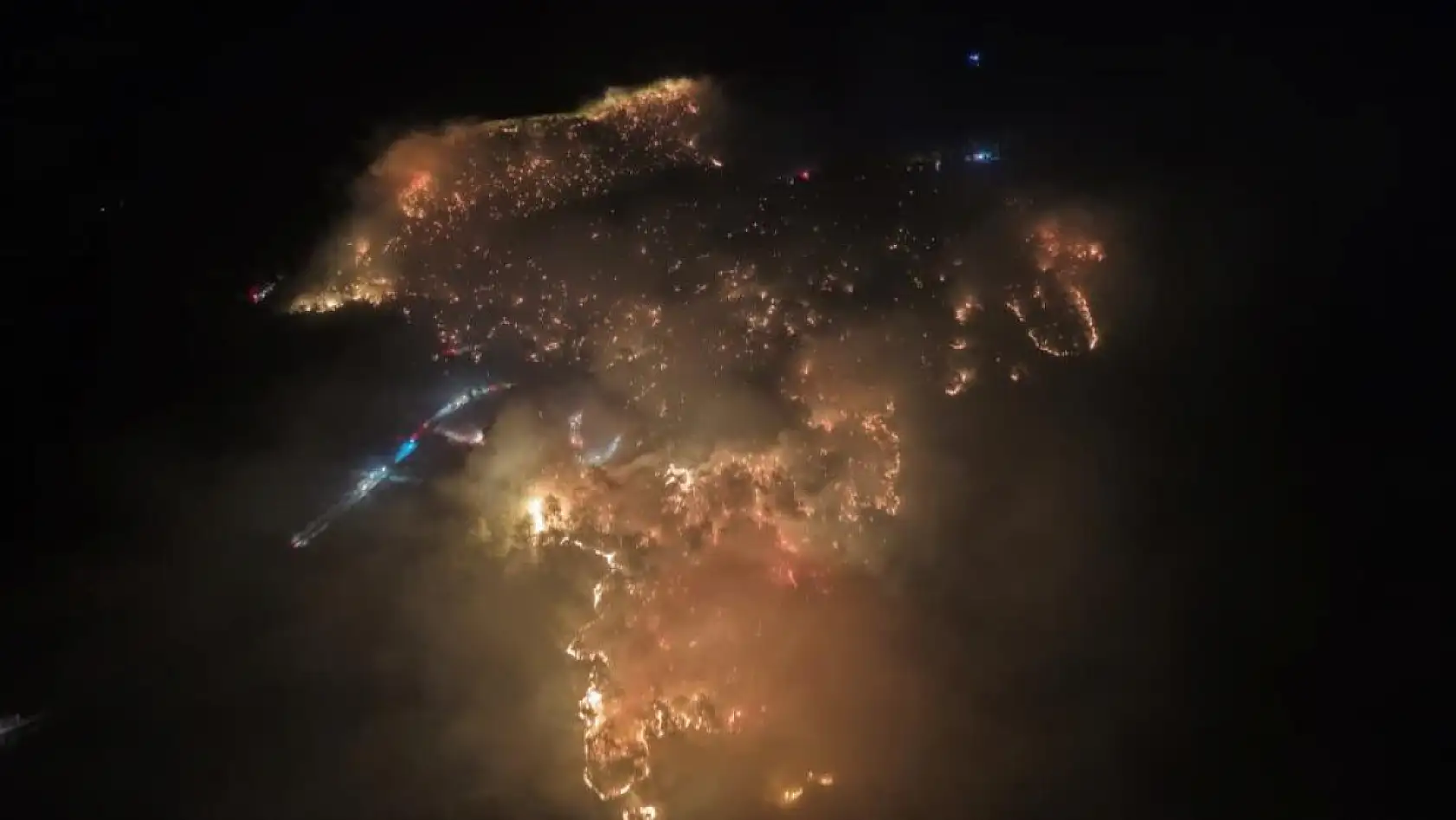 Muğla'da alevli gece