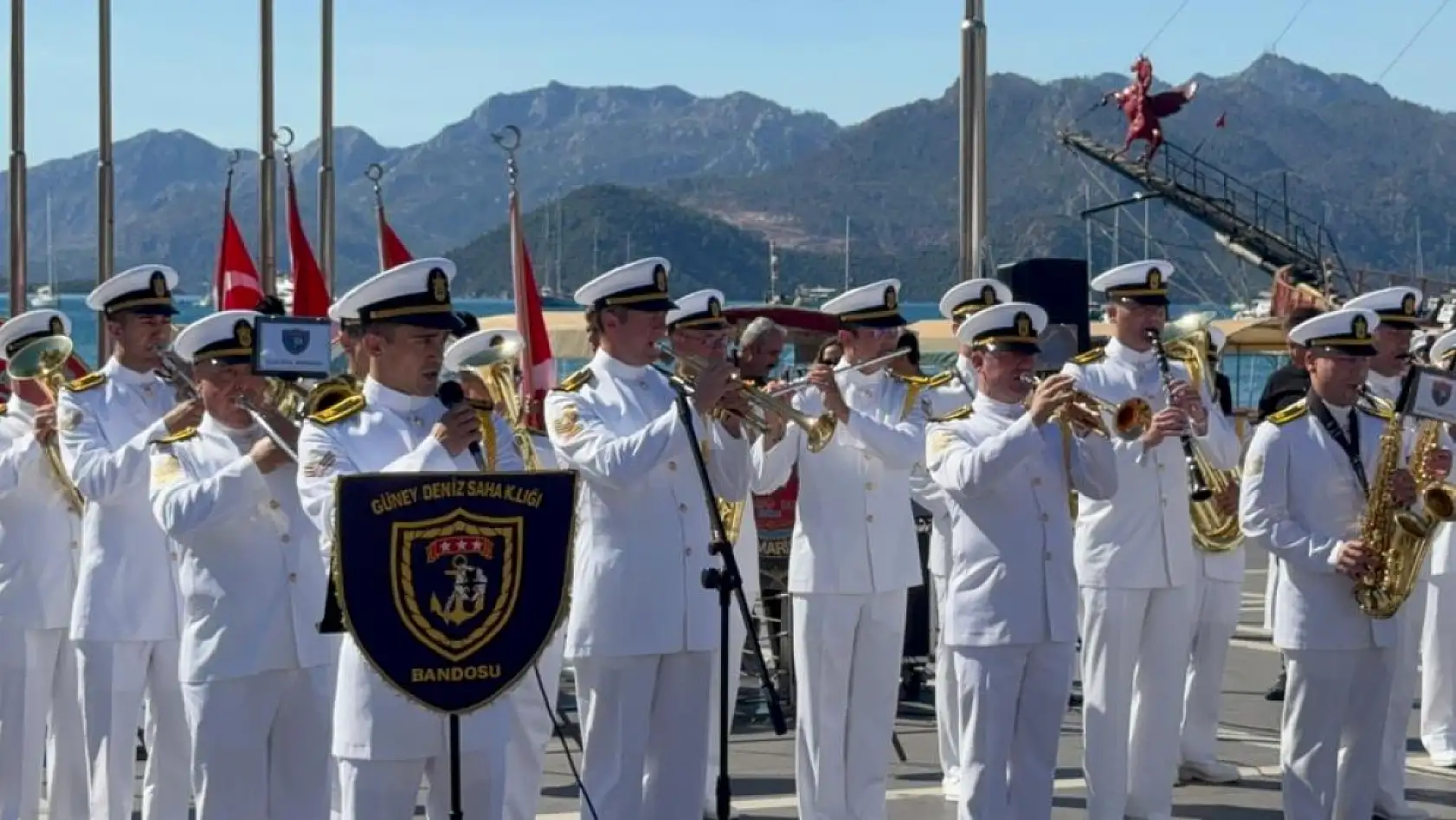 Marmaris gazilerini unutmadı