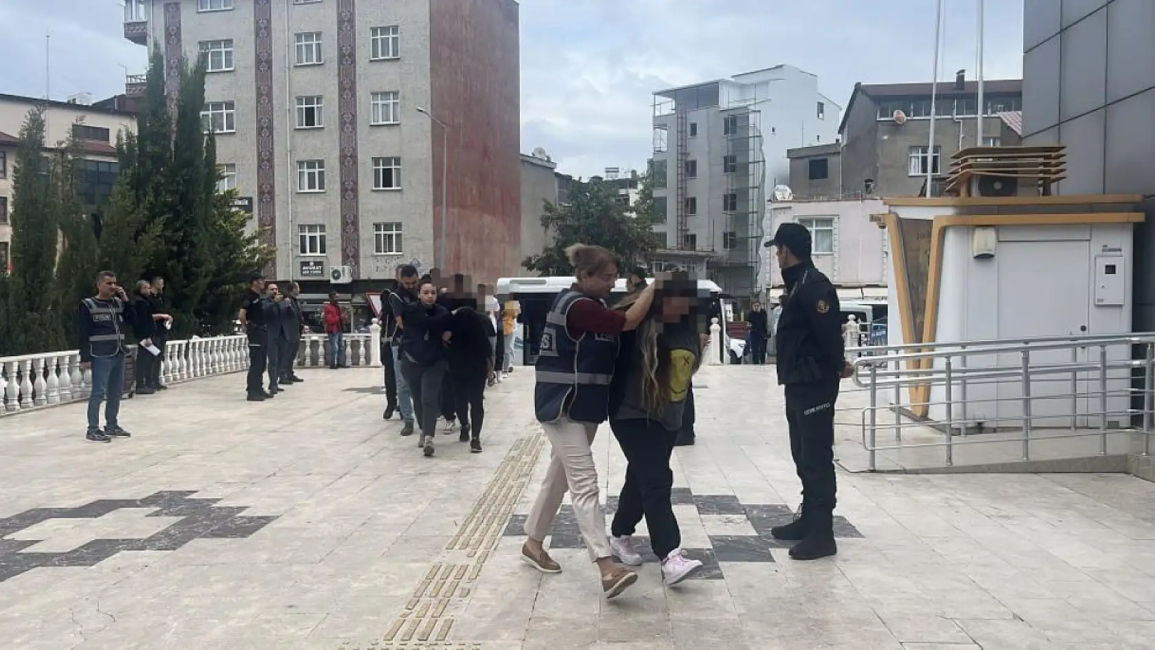 Muğla Dahil 10 İlde Nitelikli Dolandırıcılık ve Yasa Dışı Bahis Operasyonu