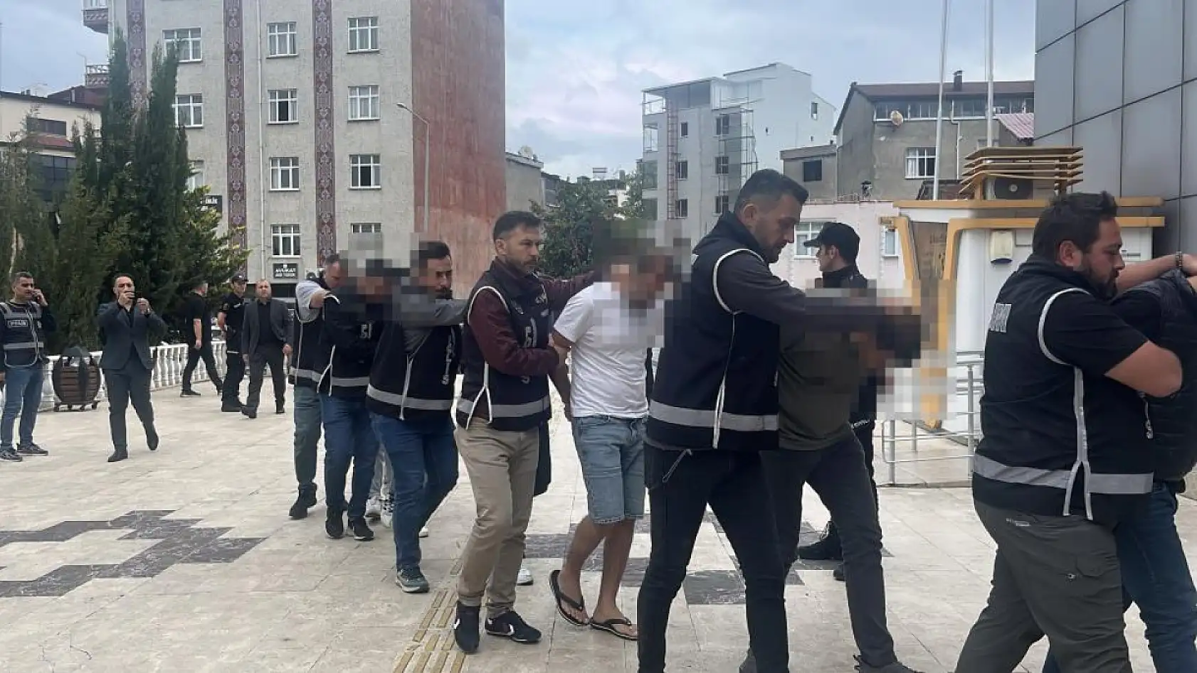 Muğla Dahil 10 İlde Nitelikli Dolandırıcılık ve Yasa Dışı Bahis Operasyonu