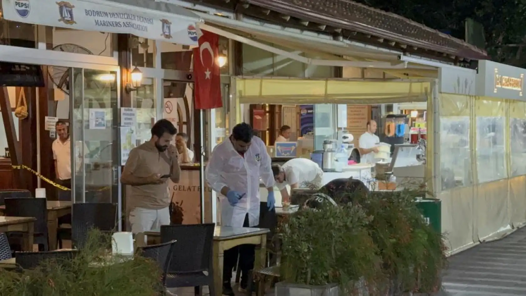 Bodrum'da hesap kavgasında kafeyi kurşun yağmuruna tuttular