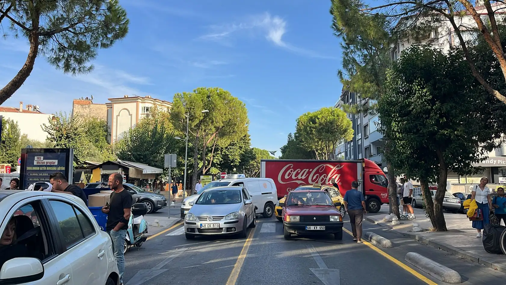 Menteşe'de dönerci bacasında yangın paniği