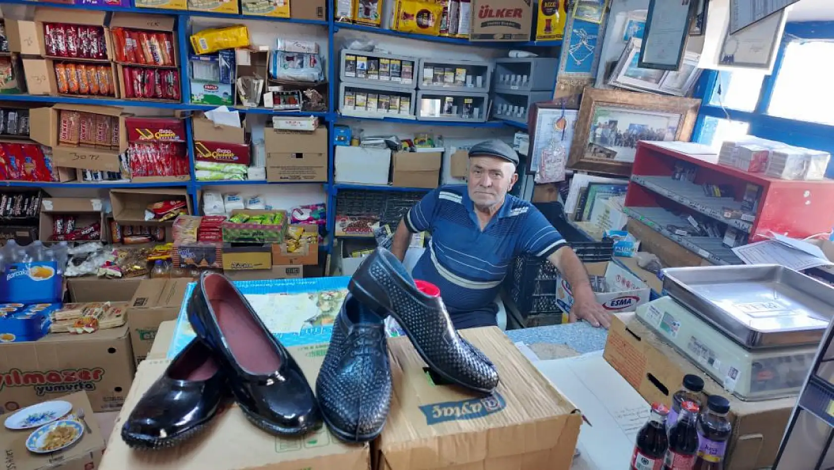 Bu bakkalda herşey tarih